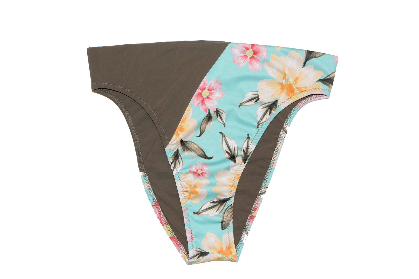 {{ product.title }} – bañador personalizado artesanal hecho en Irún por AIHRE