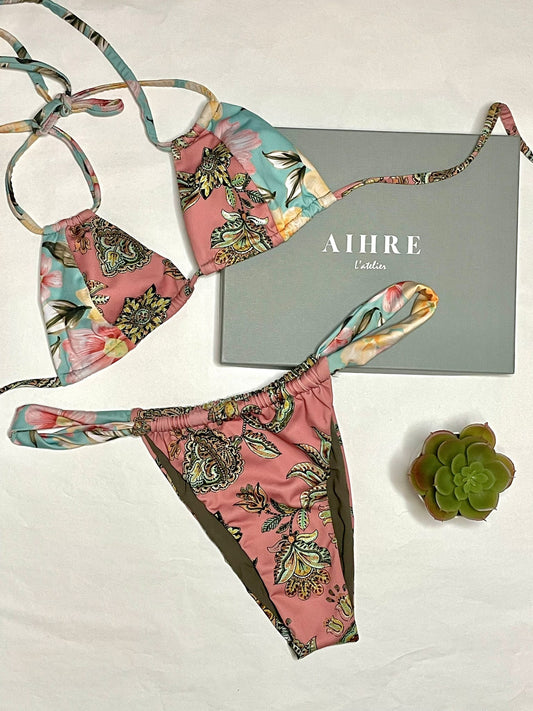 Bikini top triangular
